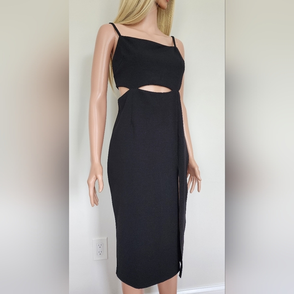 JUST QUELLA BLACK CUTOUT SPAGHETTI STRAPS FITTED PARTY CLUBBING MIDI DRESS - Picture 2 of 11